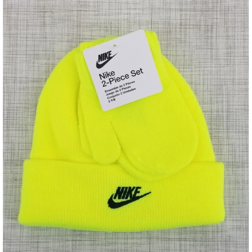 NWT Nike Beanie and Glove/Mitten 2-Piece Set Volt Yellow Toddler 2/4 Winter